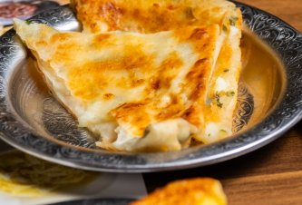 SAHANDA LEZZETLER Kaşarlı Gözleme 