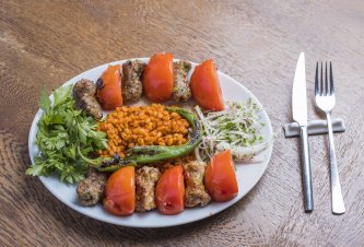 KEBAPLAR Domatesli Kebap (2 Şiş)